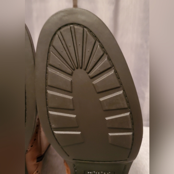 Unlisted by Kenneth Cole men's Wingtip Brogue Boots. New In Box - Picture 7 of 13